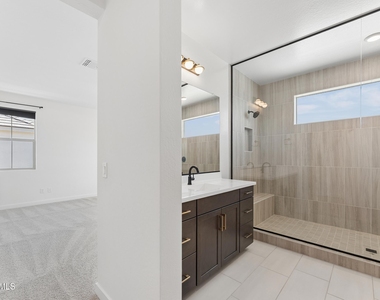 1524 E Carob Court - Photo Thumbnail 32
