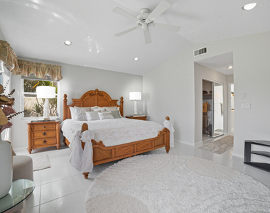 12573 Coral Lakes Drive - Photo Thumbnail 11
