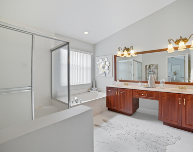 12573 Coral Lakes Drive - Photo Thumbnail 13