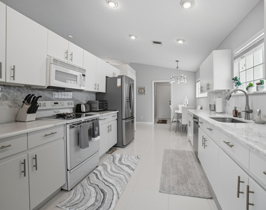 12573 Coral Lakes Drive - Photo Thumbnail 19