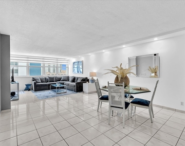 1410 S Ocean Drive - Photo Thumbnail 12