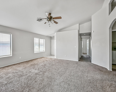 351 N Wildrose -- - Photo Thumbnail 10