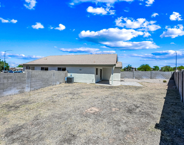 351 N Wildrose -- - Photo Thumbnail 22