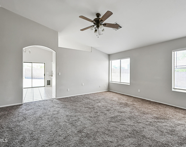 351 N Wildrose -- - Photo Thumbnail 2