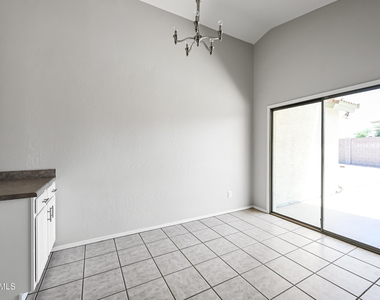 351 N Wildrose -- - Photo Thumbnail 9