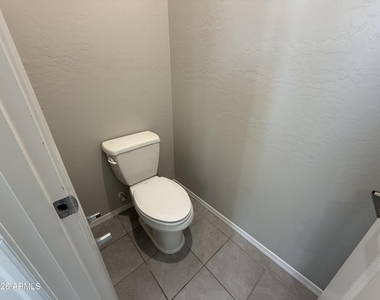 2669 S Peppertree Drive - Photo Thumbnail 16