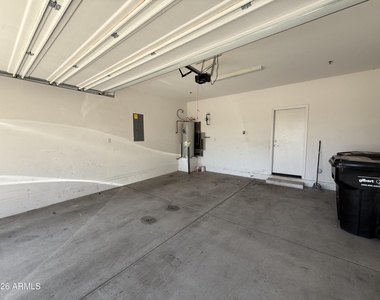 2669 S Peppertree Drive - Photo Thumbnail 26