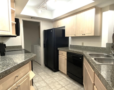 5104 N 32nd Street - Photo Thumbnail 4
