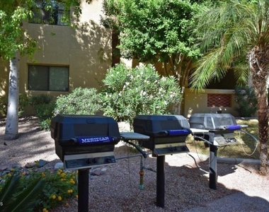 5104 N 32nd Street - Photo Thumbnail 16