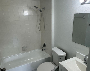 3221 Sabal Palm Manor - Photo Thumbnail 11