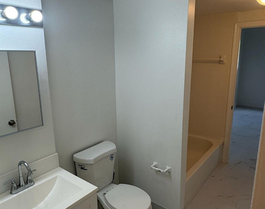 3221 Sabal Palm Manor - Photo Thumbnail 16