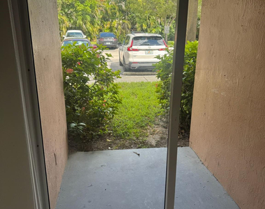 3221 Sabal Palm Manor - Photo Thumbnail 17
