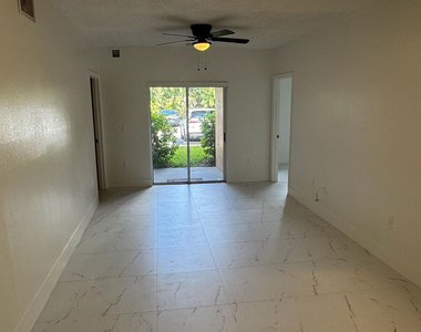 3221 Sabal Palm Manor - Photo Thumbnail 6