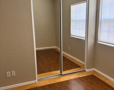 15340 W Acapulco Lane - Photo Thumbnail 20