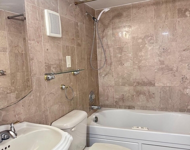3101 Nw 47th Terrace - Photo Thumbnail 17