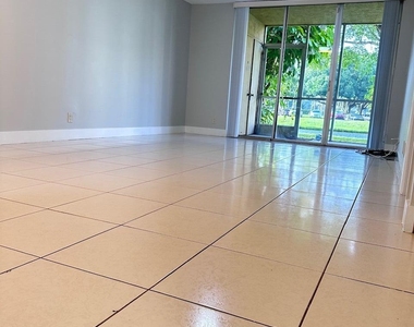 3101 Nw 47th Terrace - Photo Thumbnail 8