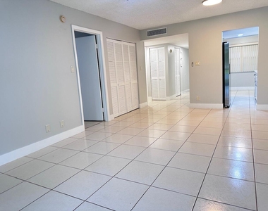 3101 Nw 47th Terrace - Photo Thumbnail 6