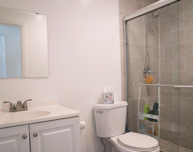 424 N Riverside Drive - Photo Thumbnail 13