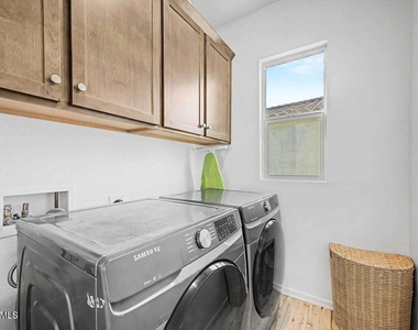 1033 S 150th Drive - Photo Thumbnail 19