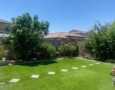 1381 E Scorpio Place - Photo Thumbnail 21
