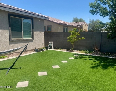 1381 E Scorpio Place - Photo Thumbnail 14