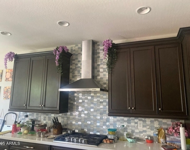 1381 E Scorpio Place - Photo Thumbnail 7