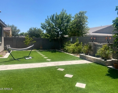 1381 E Scorpio Place - Photo Thumbnail 18