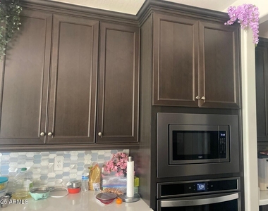 1381 E Scorpio Place - Photo Thumbnail 11