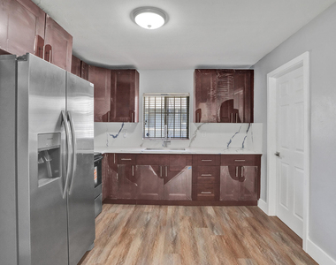 2147 Nw 100th Street - Photo Thumbnail 10