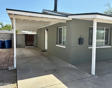 1041 W 18th Street - Photo Thumbnail 1