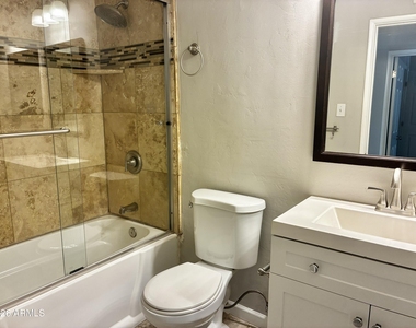 1041 W 18th Street - Photo Thumbnail 14