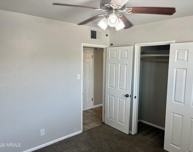 1041 W 18th Street - Photo Thumbnail 11