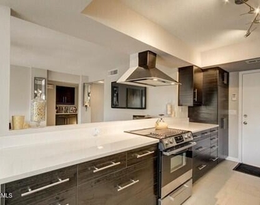 3243 N 38th Street - Photo Thumbnail 1