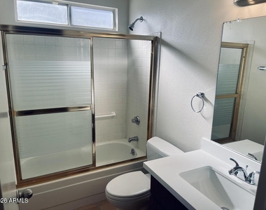 5141 E Blanche Drive - Photo Thumbnail 11