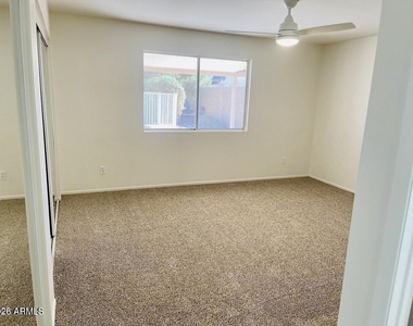 5141 E Blanche Drive - Photo Thumbnail 9