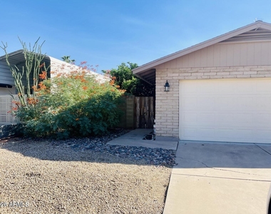 5141 E Blanche Drive - Photo Thumbnail 19