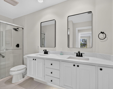 3546 Se Glacier Terrace - Photo Thumbnail 32