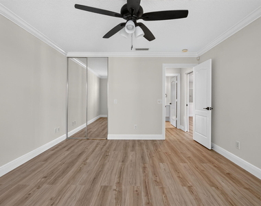 3546 Se Glacier Terrace - Photo Thumbnail 29