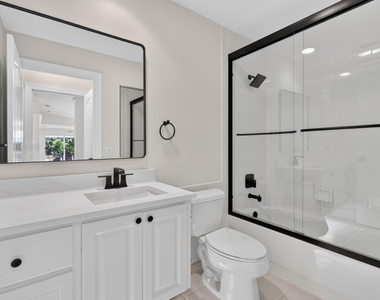 3546 Se Glacier Terrace - Photo Thumbnail 38