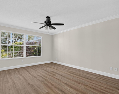 3546 Se Glacier Terrace - Photo Thumbnail 27