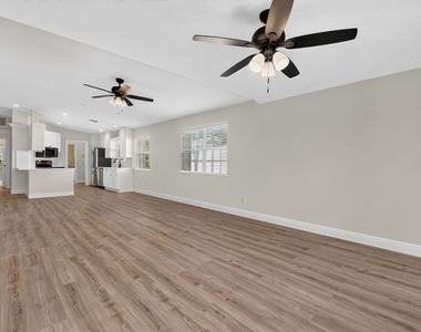 3546 Se Glacier Terrace - Photo Thumbnail 23