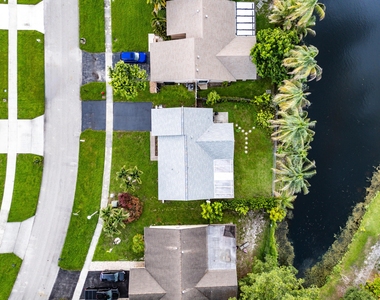 18443 Ruffian Way - Photo Thumbnail 31
