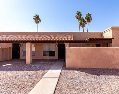 615 N Arrowhead Drive - Photo Thumbnail 1