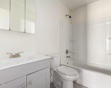 615 N Arrowhead Drive - Photo Thumbnail 17