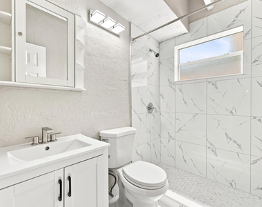 812 19th Street - Photo Thumbnail 10