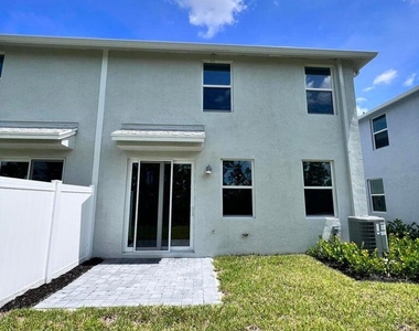 254 Osprey Preserve Boulevard - Photo Thumbnail 10
