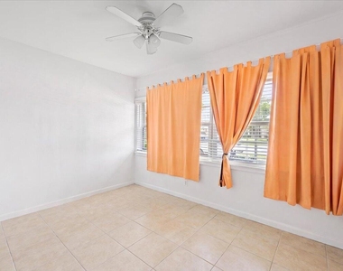 327 S Ocean Breeze - Photo Thumbnail 9