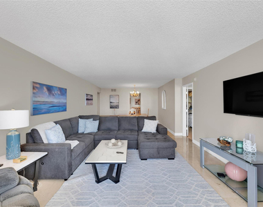 1370 S Ocean Boulevard - Photo Thumbnail 6