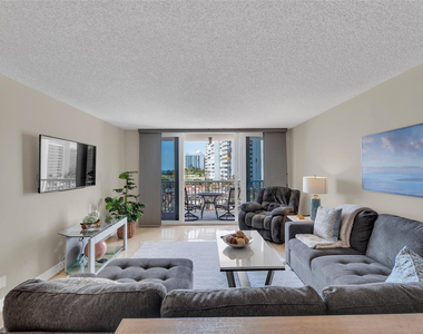 1370 S Ocean Boulevard - Photo Thumbnail 4