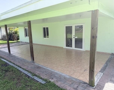 3612 S Seacrest Boulevard - Photo Thumbnail 8